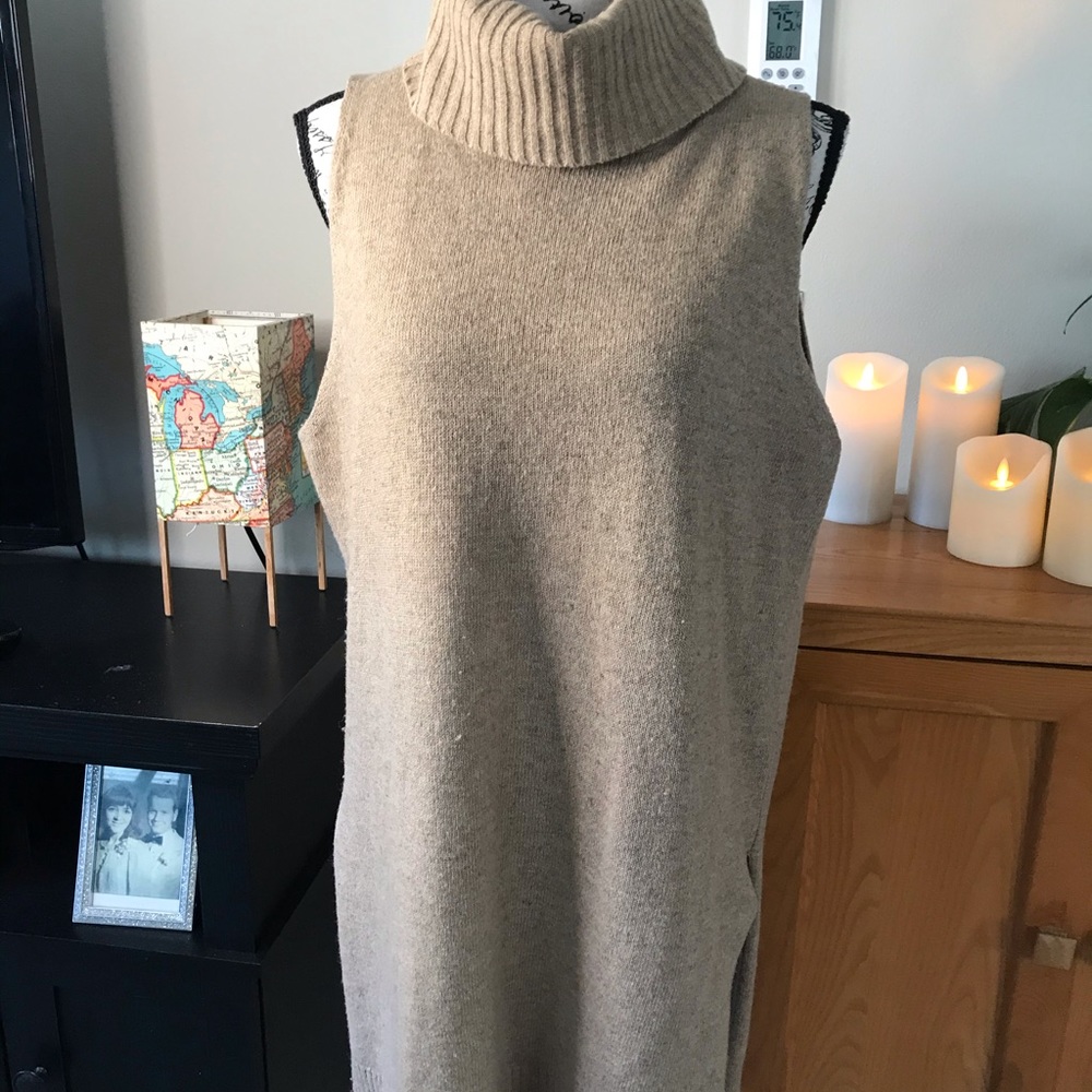 - - Chloe & Katie sweater dress turtle neck - Picture 4 of 11